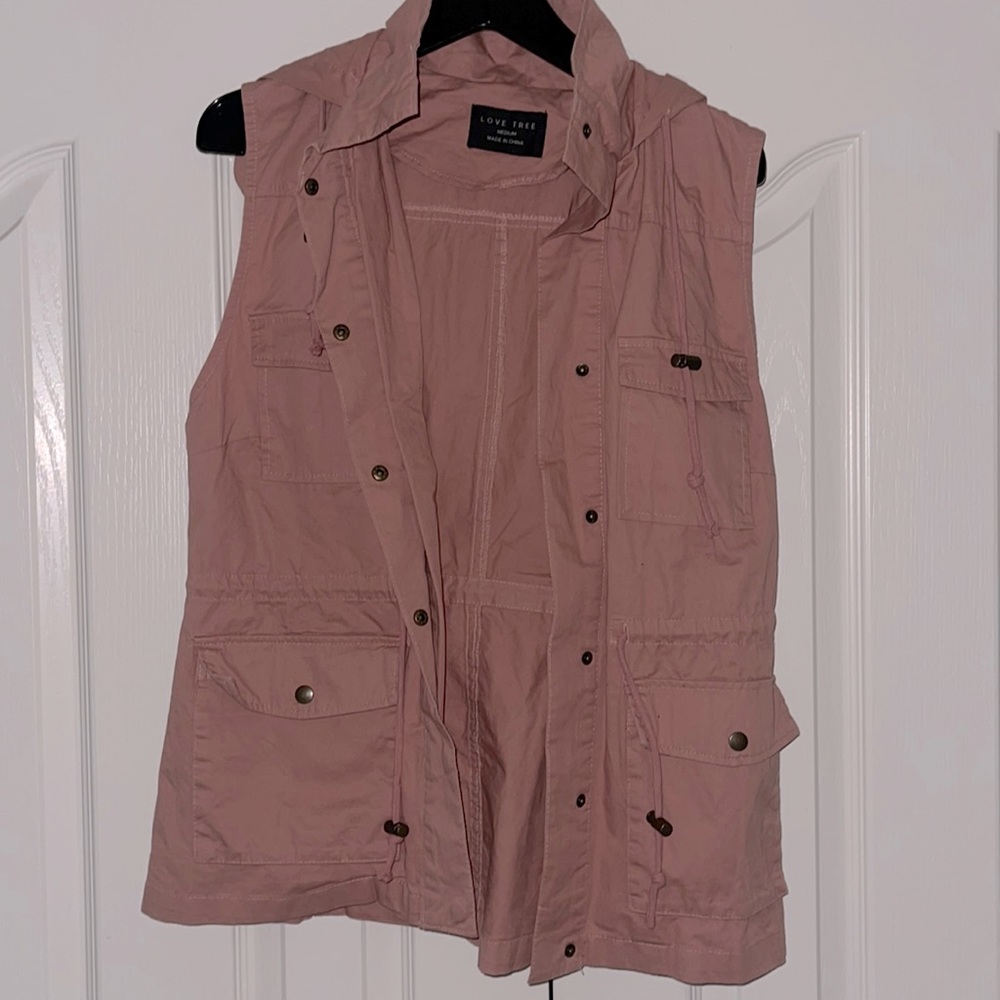 Sleeveless Jacket 🧥